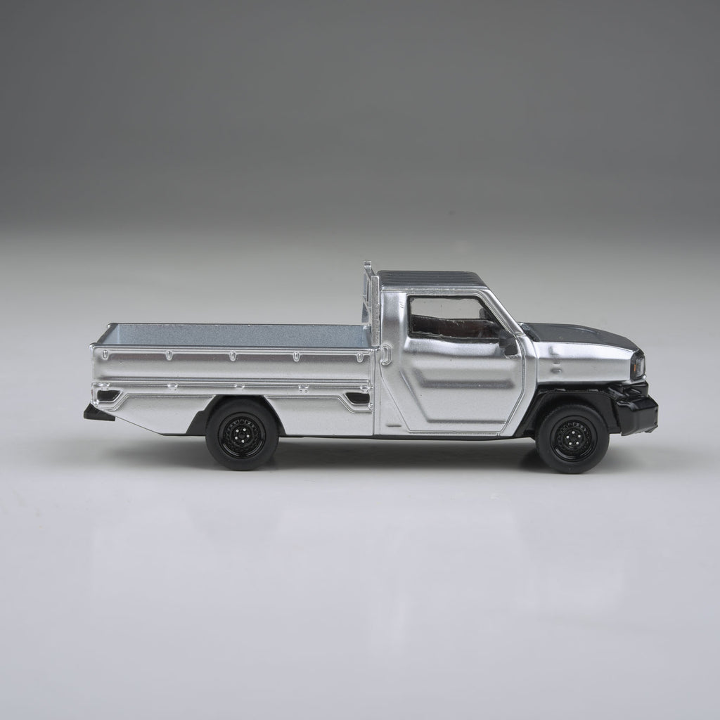 Para64 1/64 2025 Toyota Hilux Champ Tamaraw Silver Metallic LHD PB55701 Diecast Scale Model Car