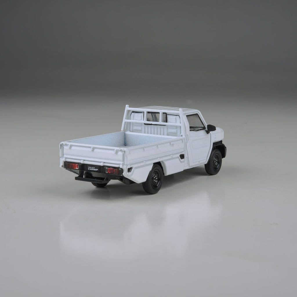Para64 1/64 2025 Toyota Hilux Champ Tamaraw Super White Pearl LHD PB55703 Diecast Scale Model Car