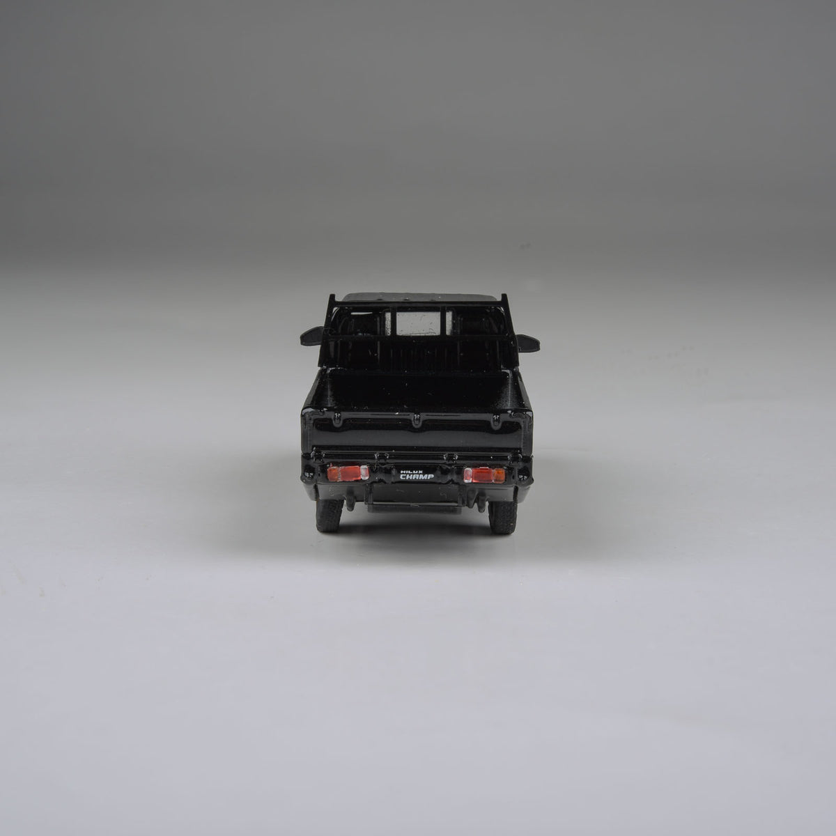 Para64 1/64 2025 Toyota Hilux Champ Tamaraw Black LHD PB55702 Diecast Scale Model Car