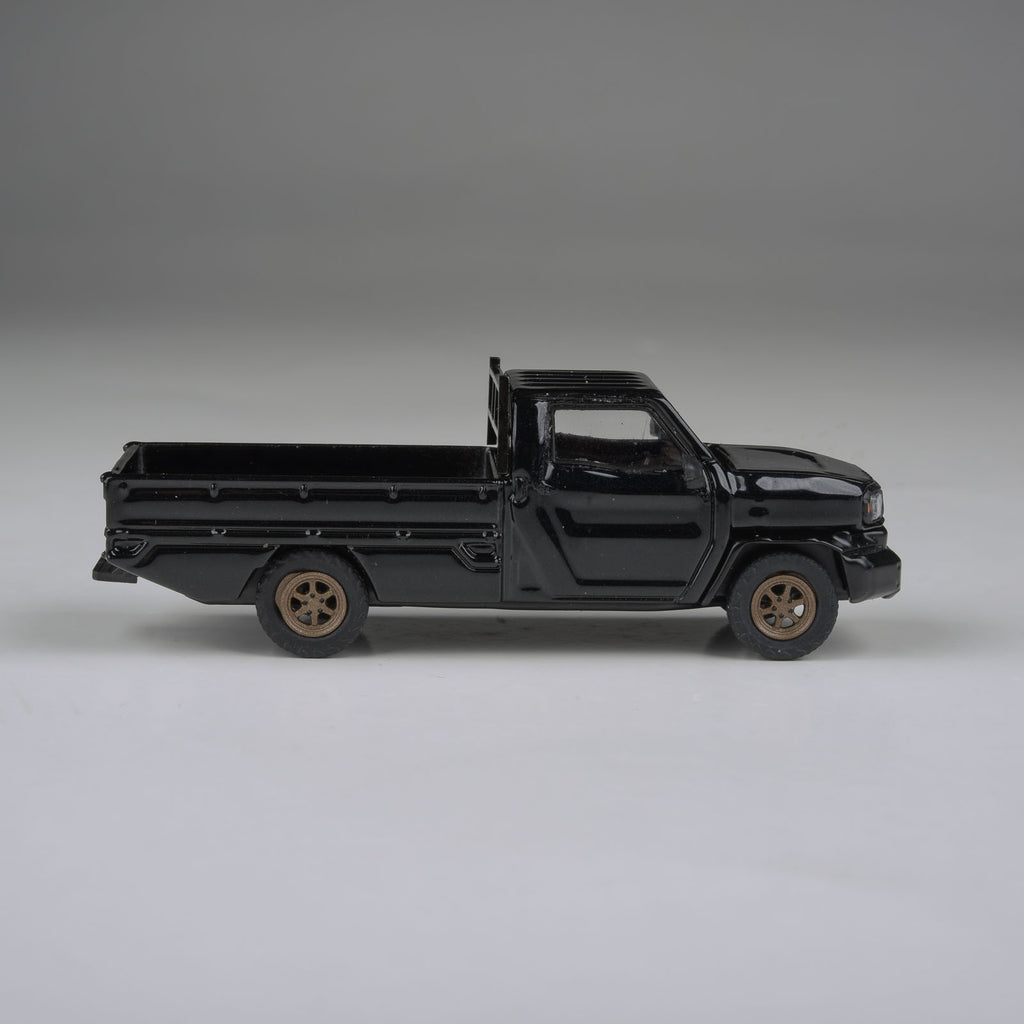 Para64 1/64 2025 Toyota Hilux Champ Tamaraw Black LHD PB55702 Diecast Scale Model Car