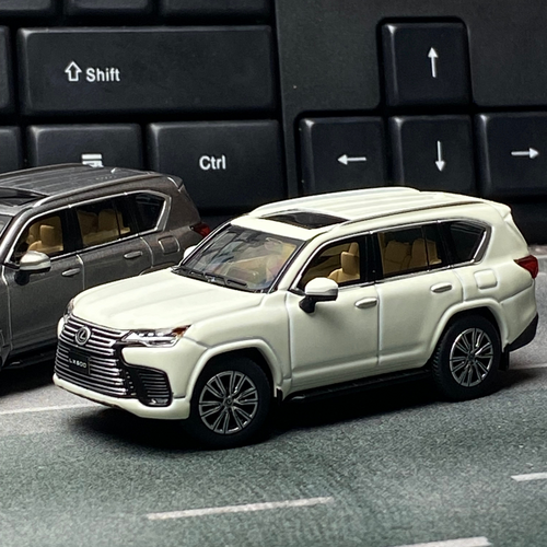 GCD 1:64 2021 Lexus LX 600 White GCD-LX6-242