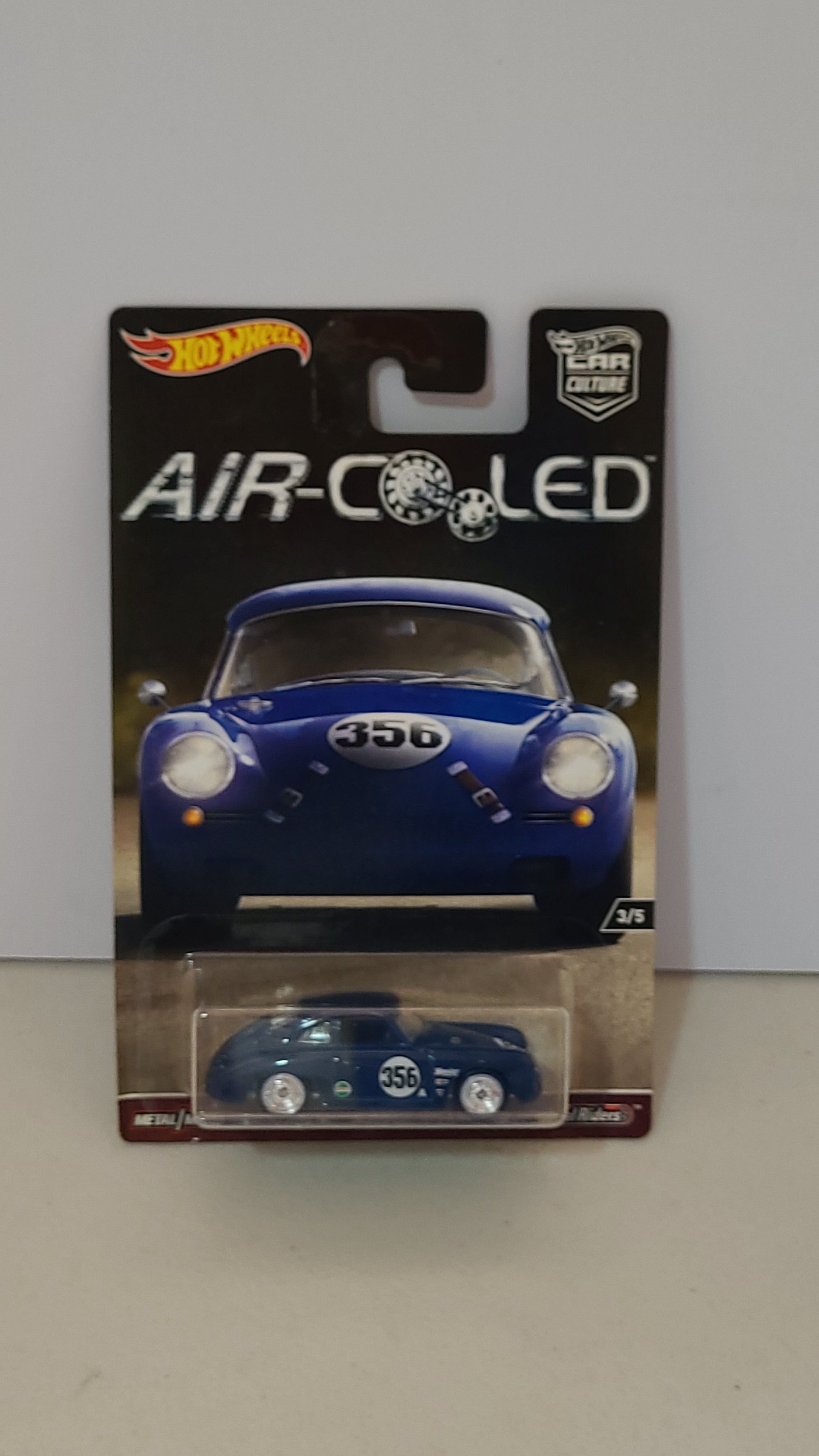 Hot Wheels 1:64 Porsche 356A Outlaw