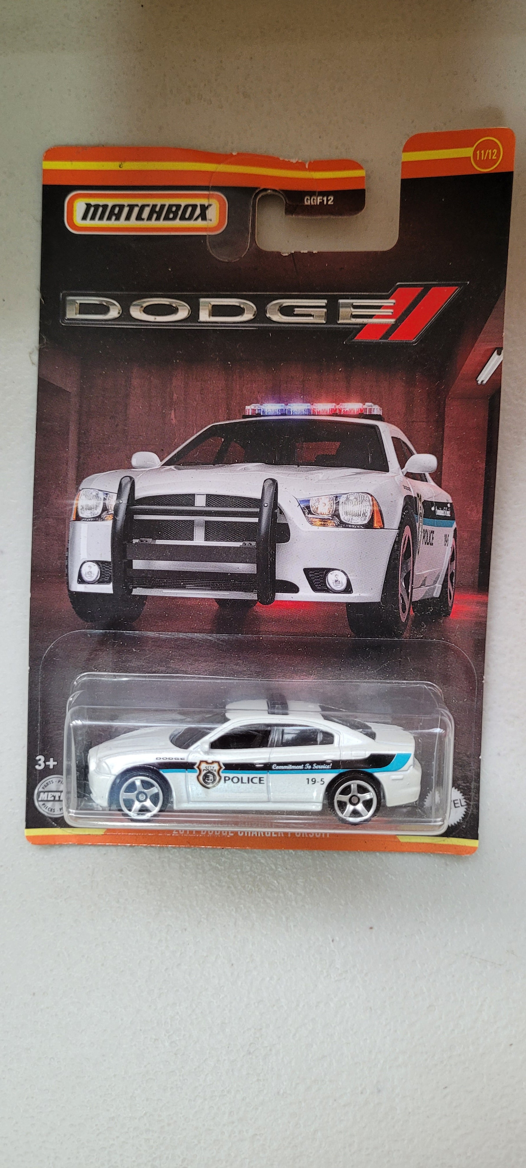 Matchbox 1:64 2013 Dodge Charger Pursuit