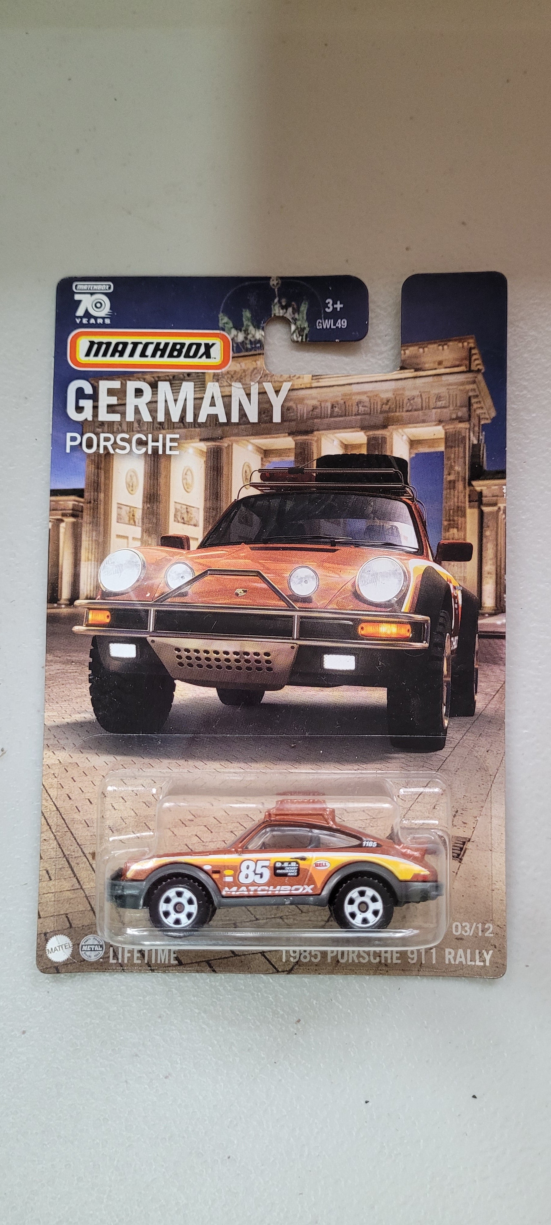 Matchbox 1:64 1985 Porsche 911 Rally