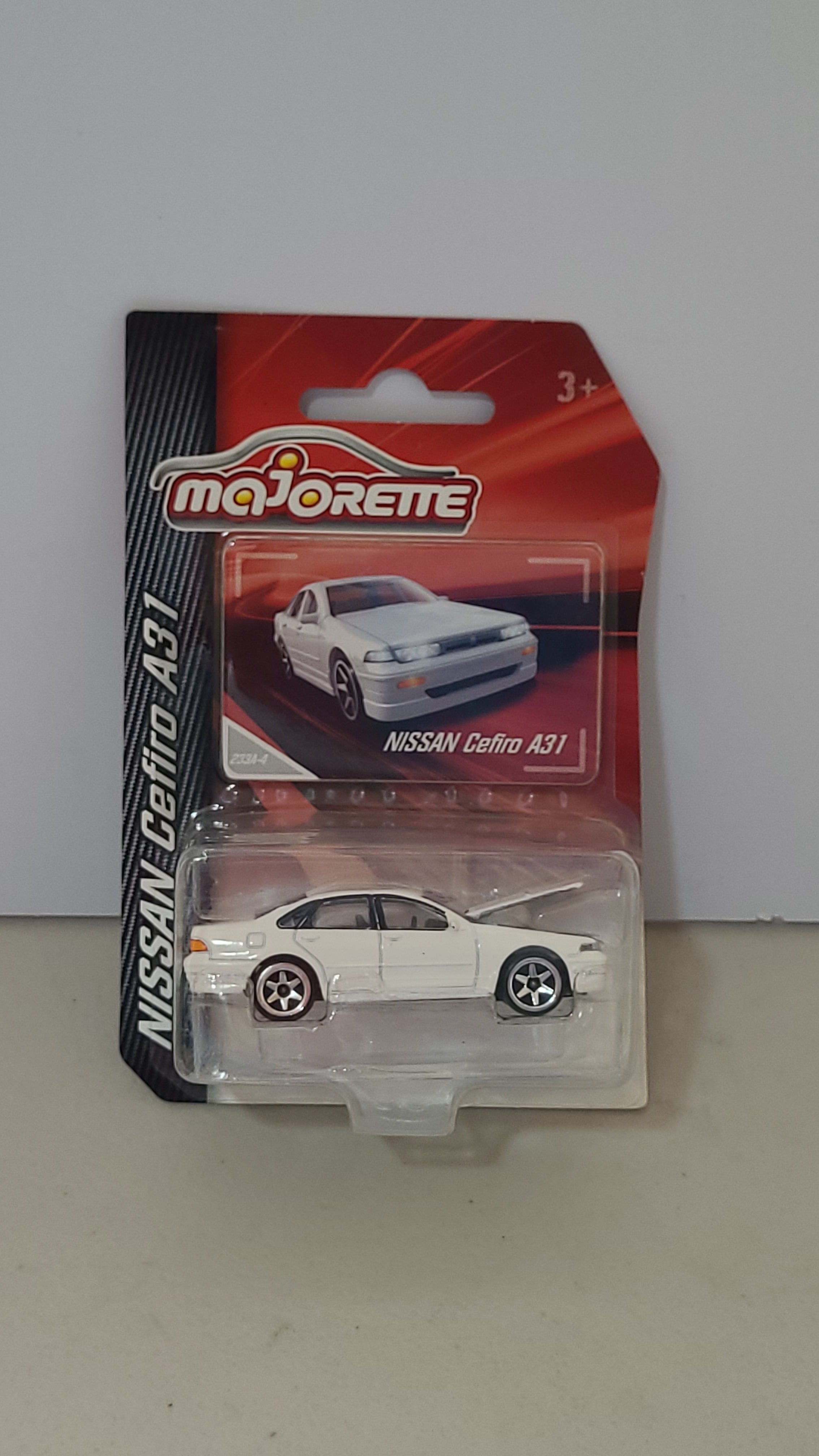 Majorette 1:64 Nissan Cefiro A31
