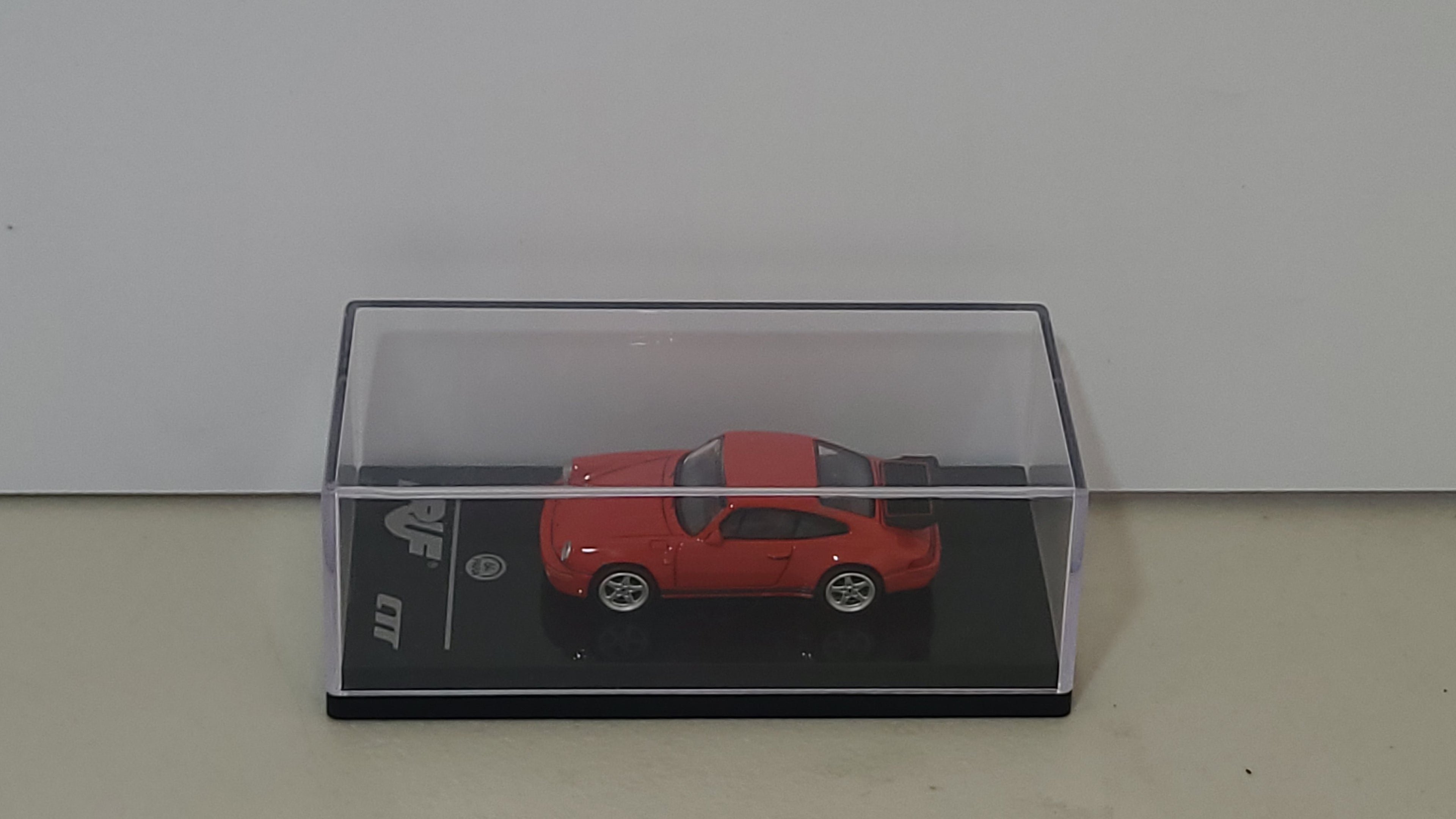 PARA 64 1:64 1987 Porsche Ruf CTR