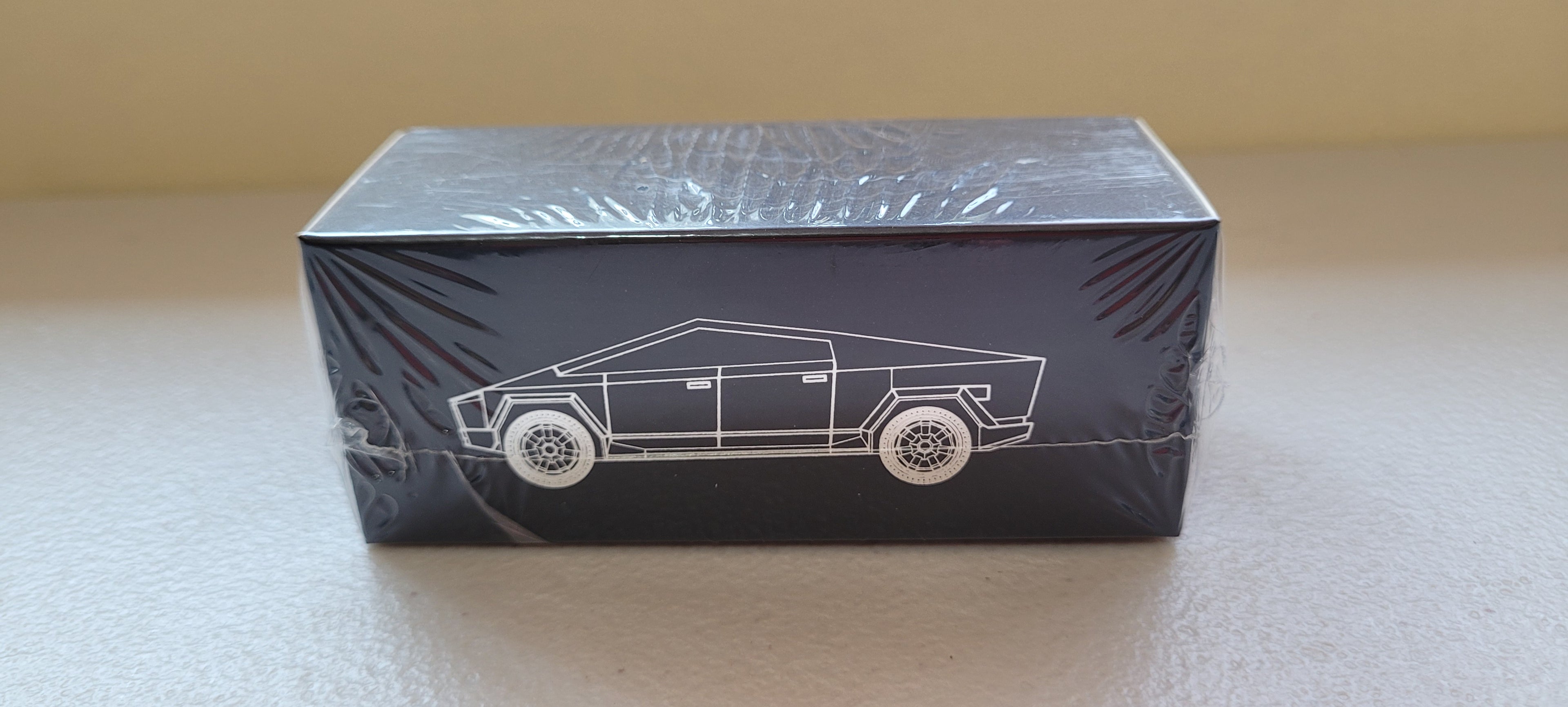 XCARTOYS 1:64 Tesla Cybertruck