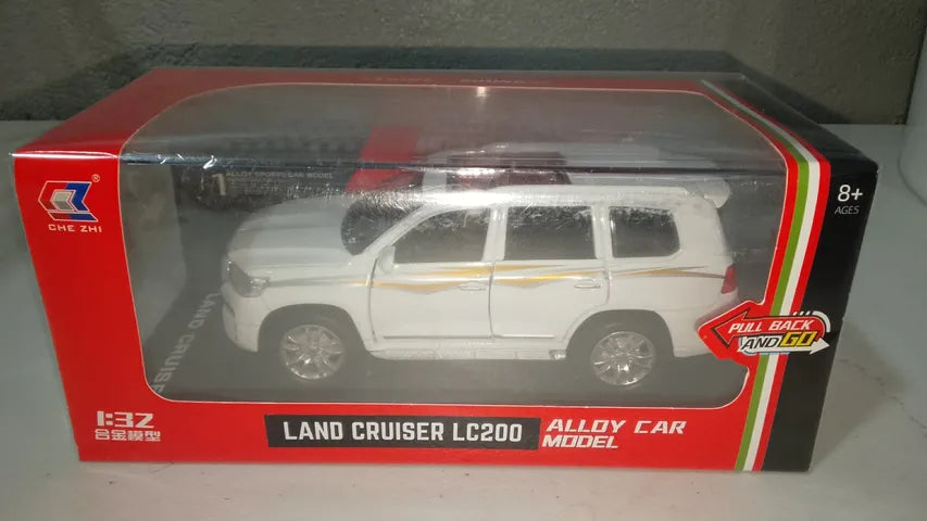 CHE ZHI BNY 1:32 LAND CRUISER LC200 WHITE / ALLOY CAR MODEL / (PULL BACK) BNY13205202601 Diecast Scale Model