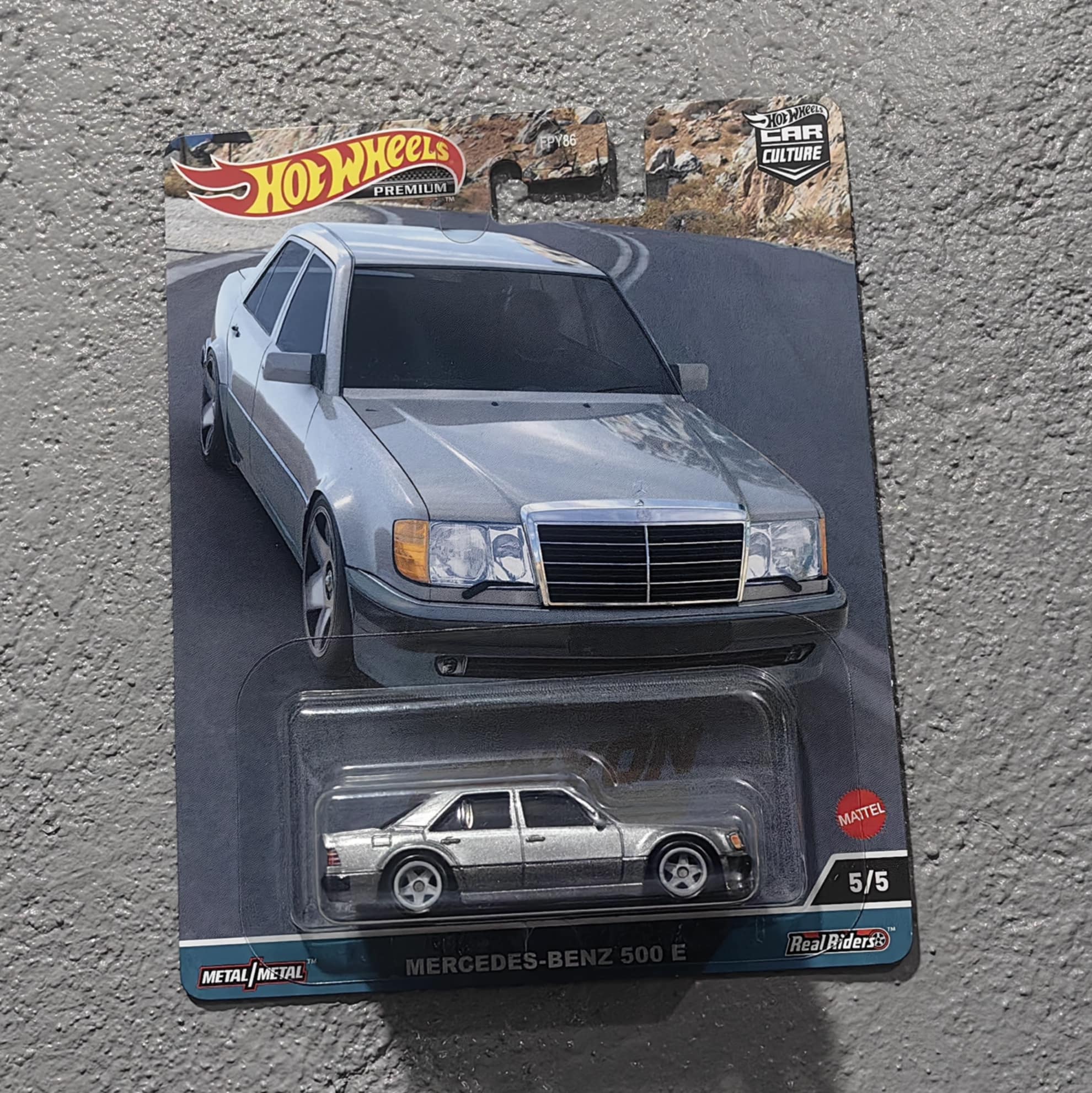 Hot Wheels Premium Mercedes-Benz 500E BNYHW03052520