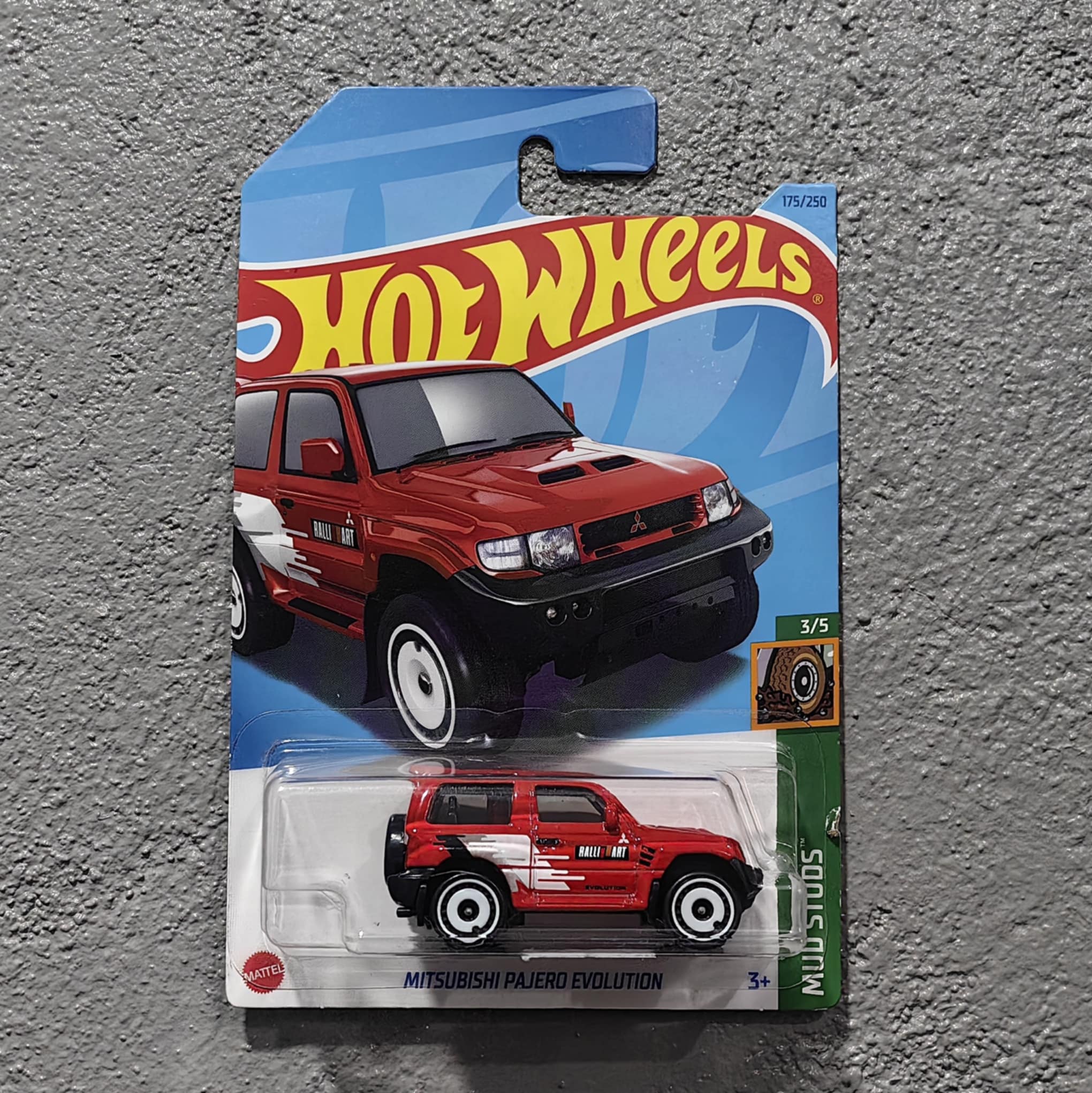 Hot Wheels Mitsubishi Pajero EVO Red BNYHW03052543