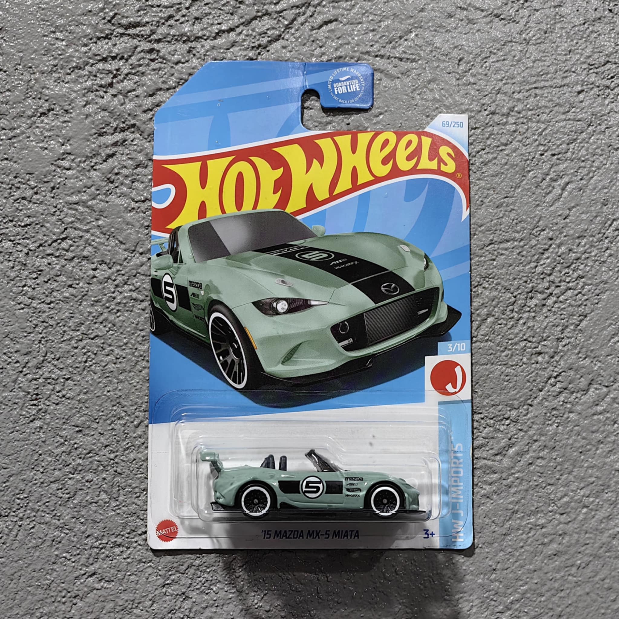 Hot Wheels  15' Mazda MX-5 Miata Green BNYHW03192547