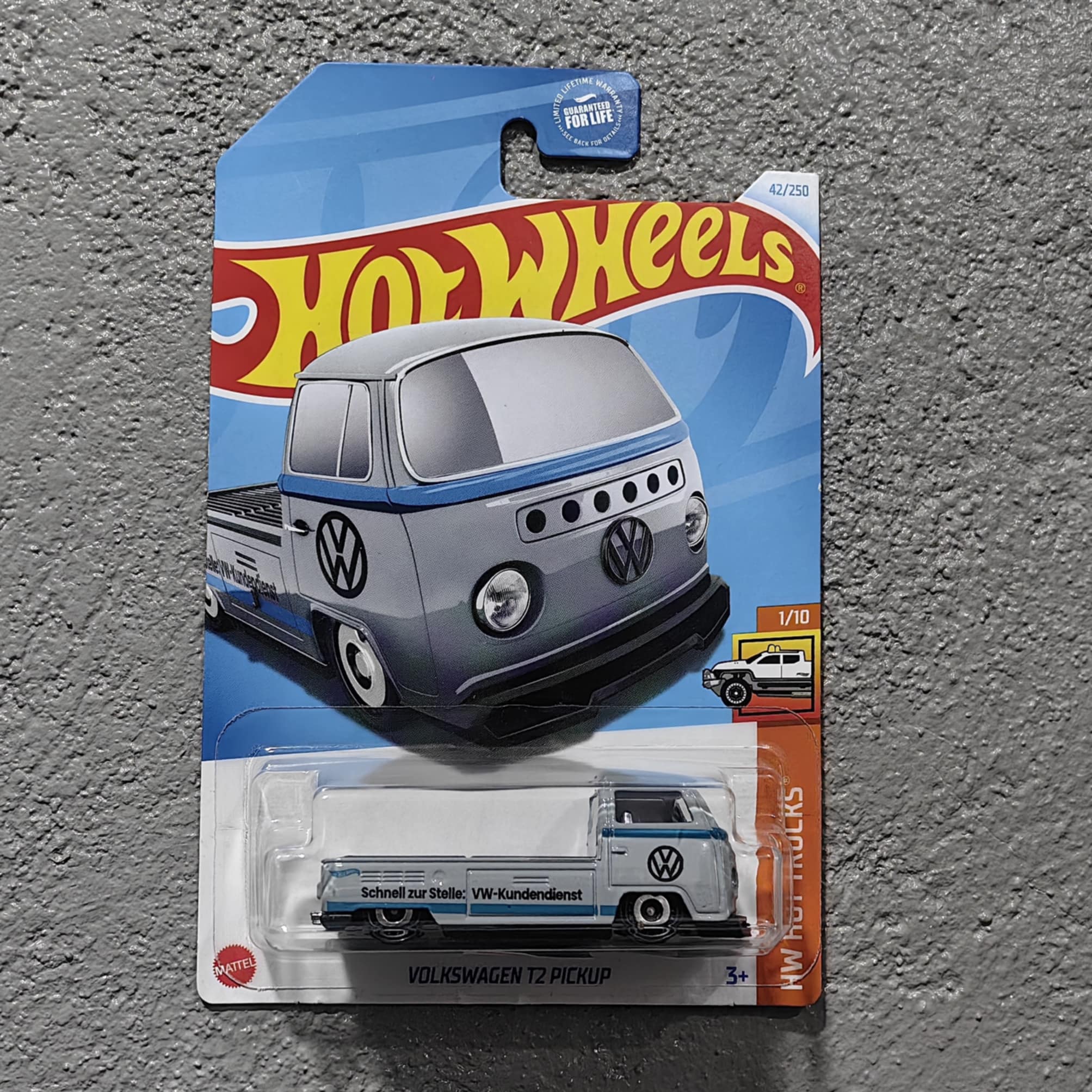 Hot Wheels  Volkswagen T2 Pickup BNYHW05022502