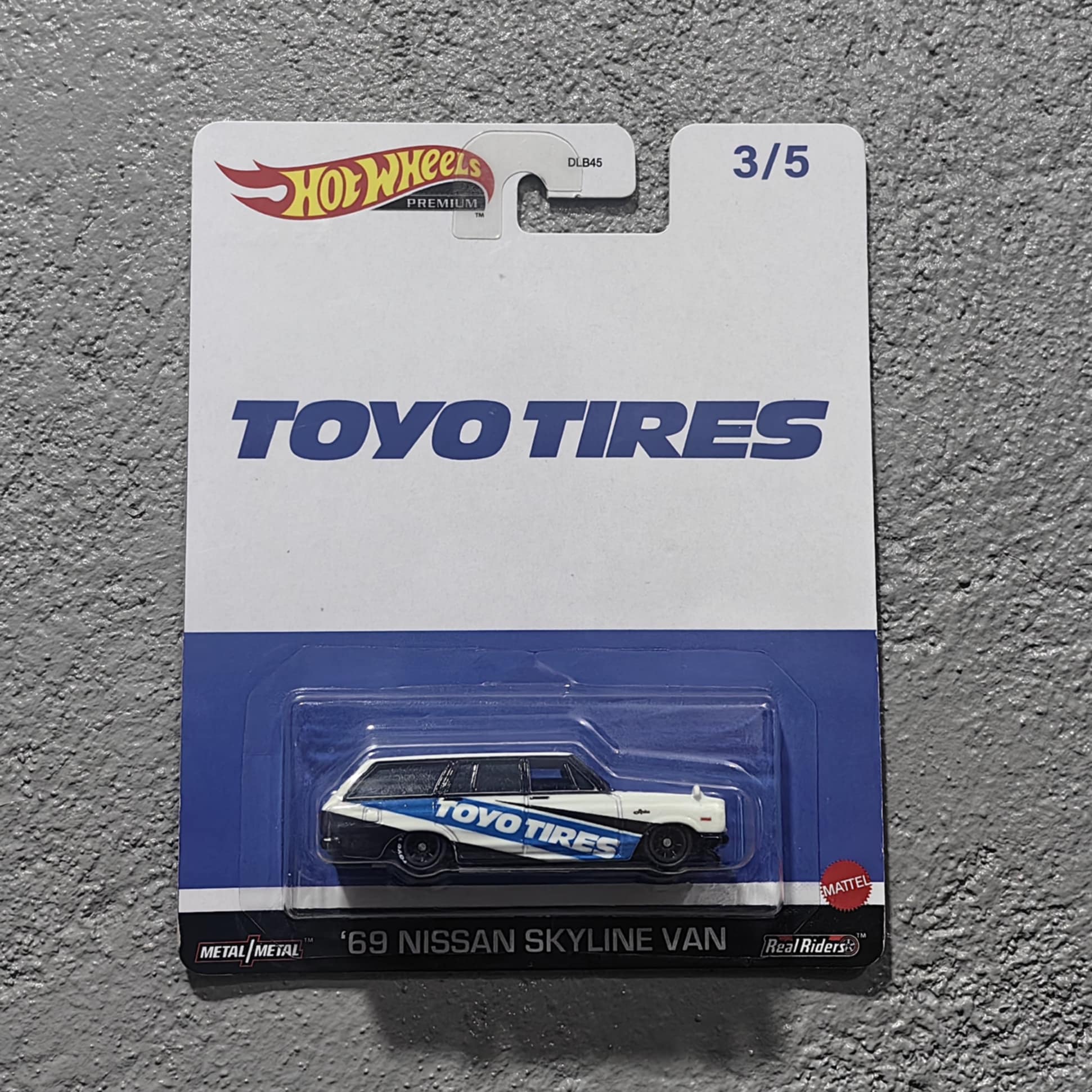 Hot Wheels Premium 69' Skyline Van BNYHW05302501