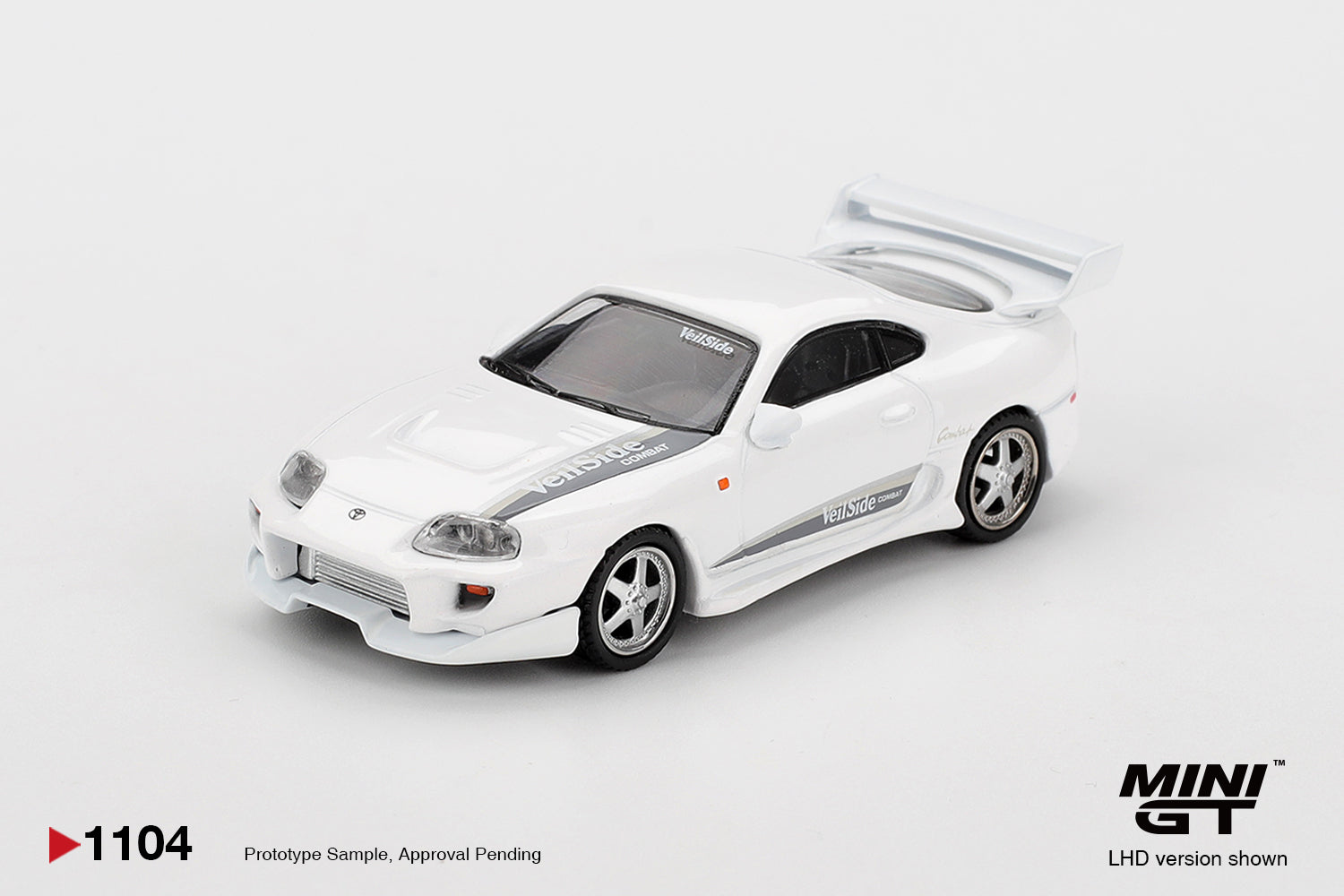 Mini GT 1/64Toyota Supra VeilSide Combat V-I White MGT01104-L Diecast Scale Model