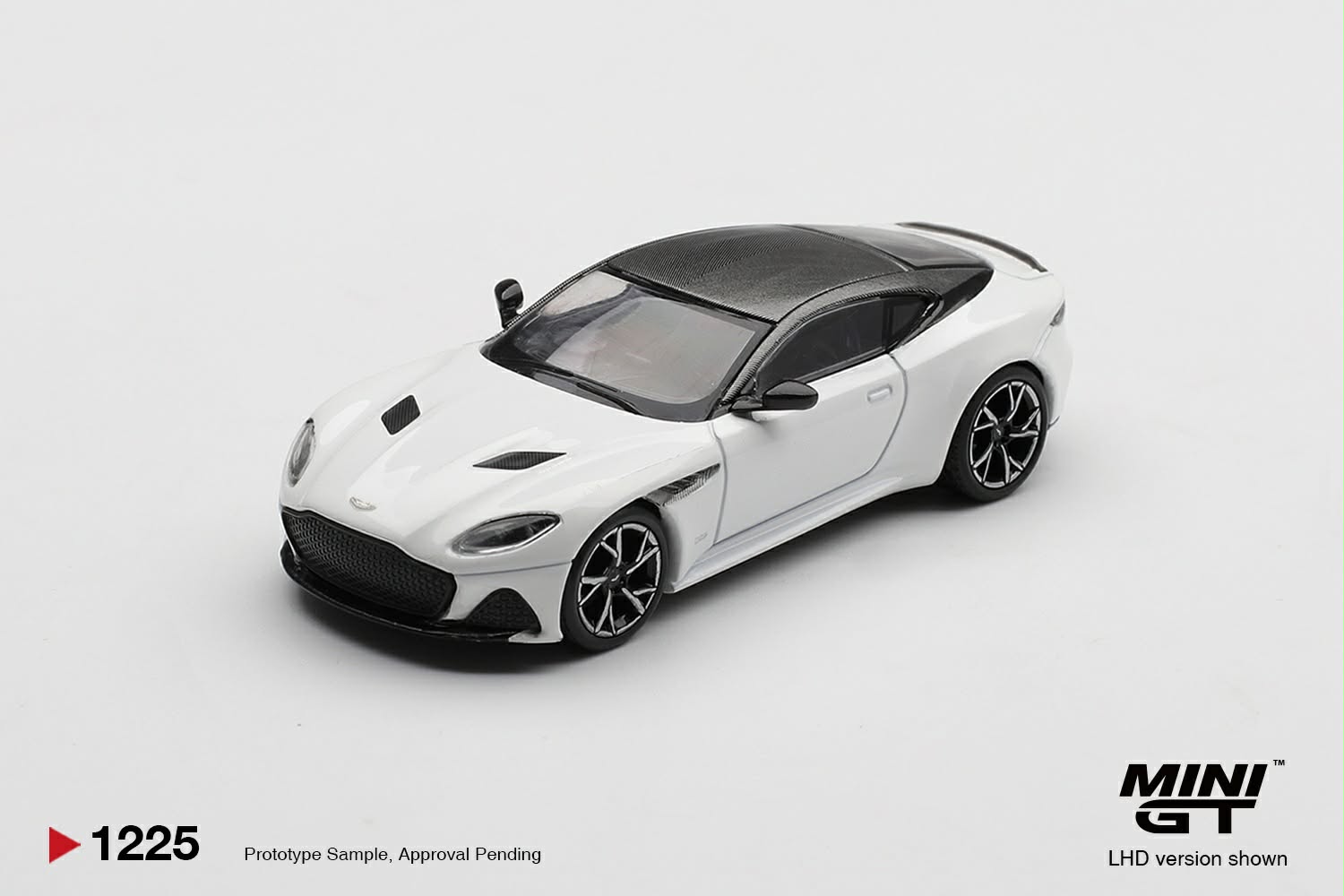 [PRE ORDER] Mini GT 1/64 Aston Martin DBS Stratus White MGT01225-L Diecast Scale Model