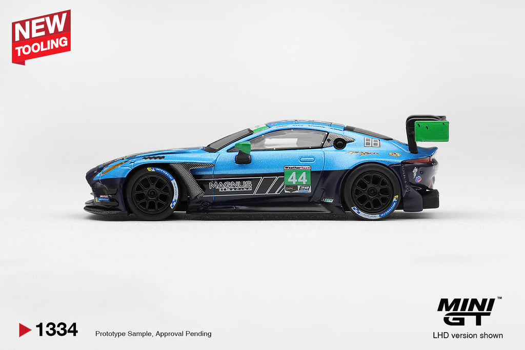 [PRE ORDER] Mini GT 1/64 Aston Martin Vantage GT3 Evo #44 Magnus Racing 2025 IMSA Daytona 24 Hrs MGT01334-L Diecast Scale Model Car