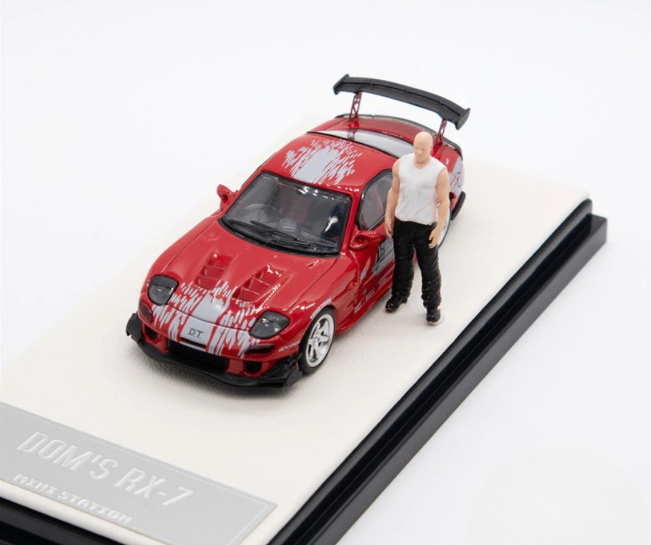 1/64 MINI STATION  RX7 FnF w/ Figures Red Diecast Scale Model