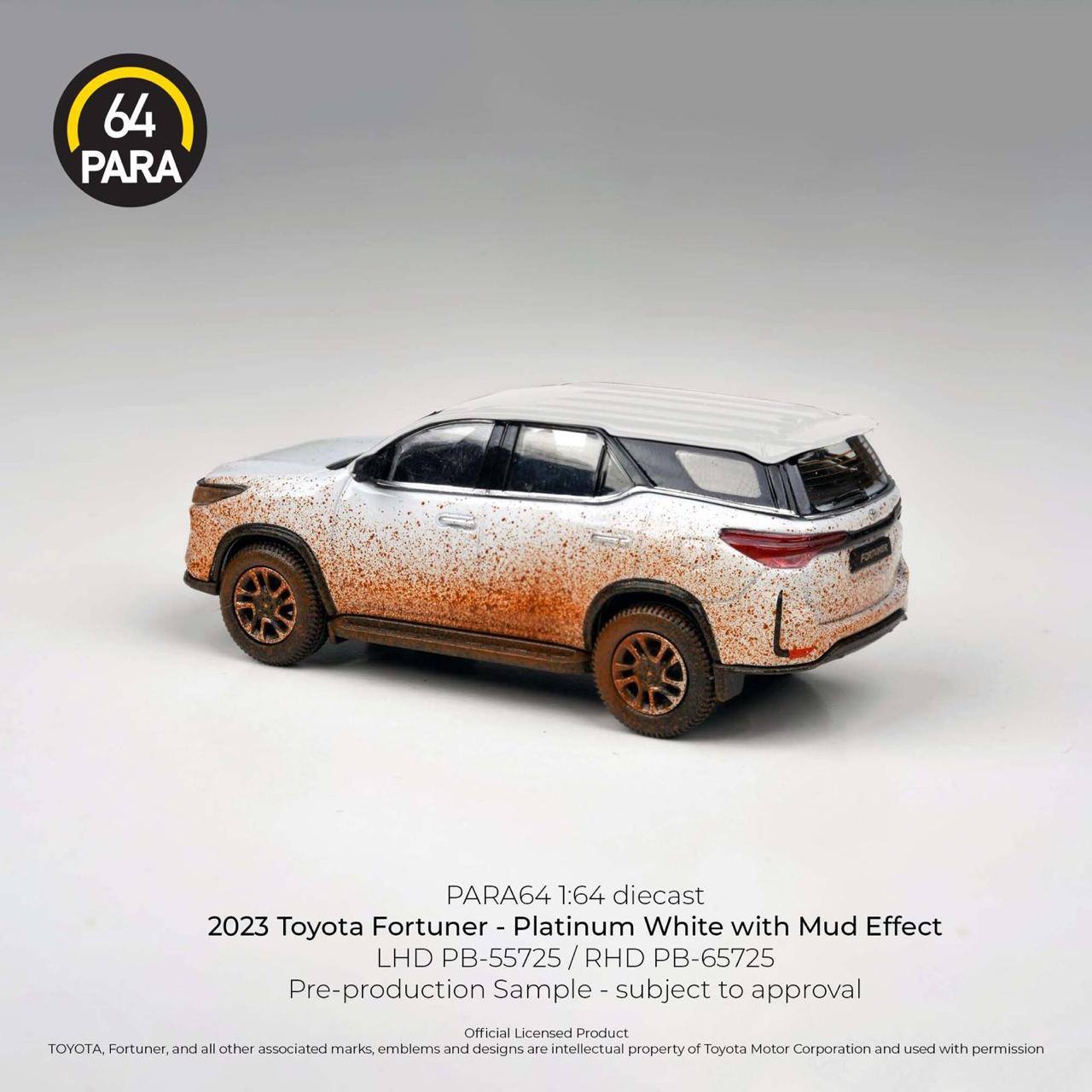 Para64 x Blue and Yellow Diecast Toys 2023 Toyota Fortuner Platinum White With Mud Effect RHD DiecasT