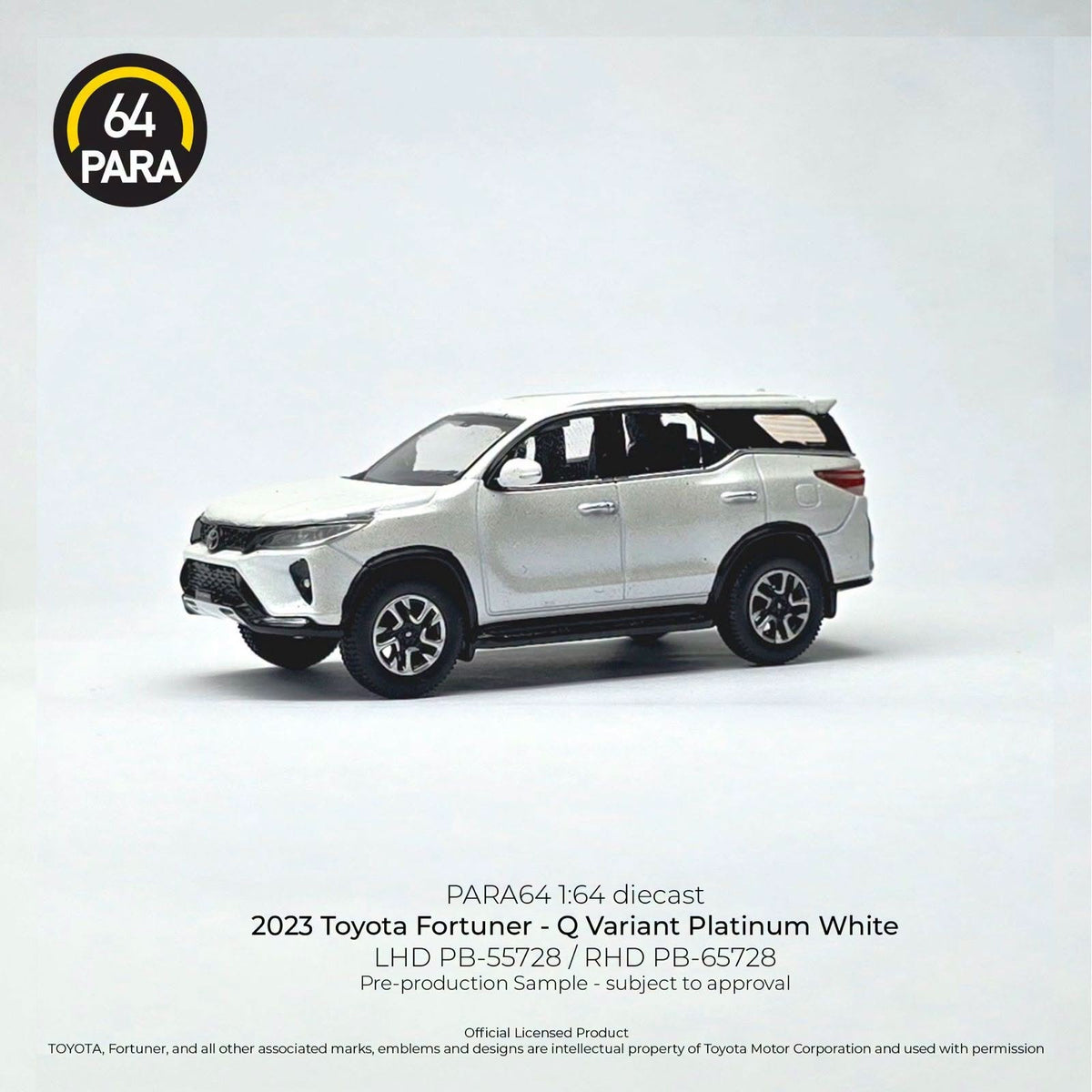 PARA64 1/64 2023 Toyota Fortuner - Q Variant Platinum White RHD PB65728 Diecast Scale Model