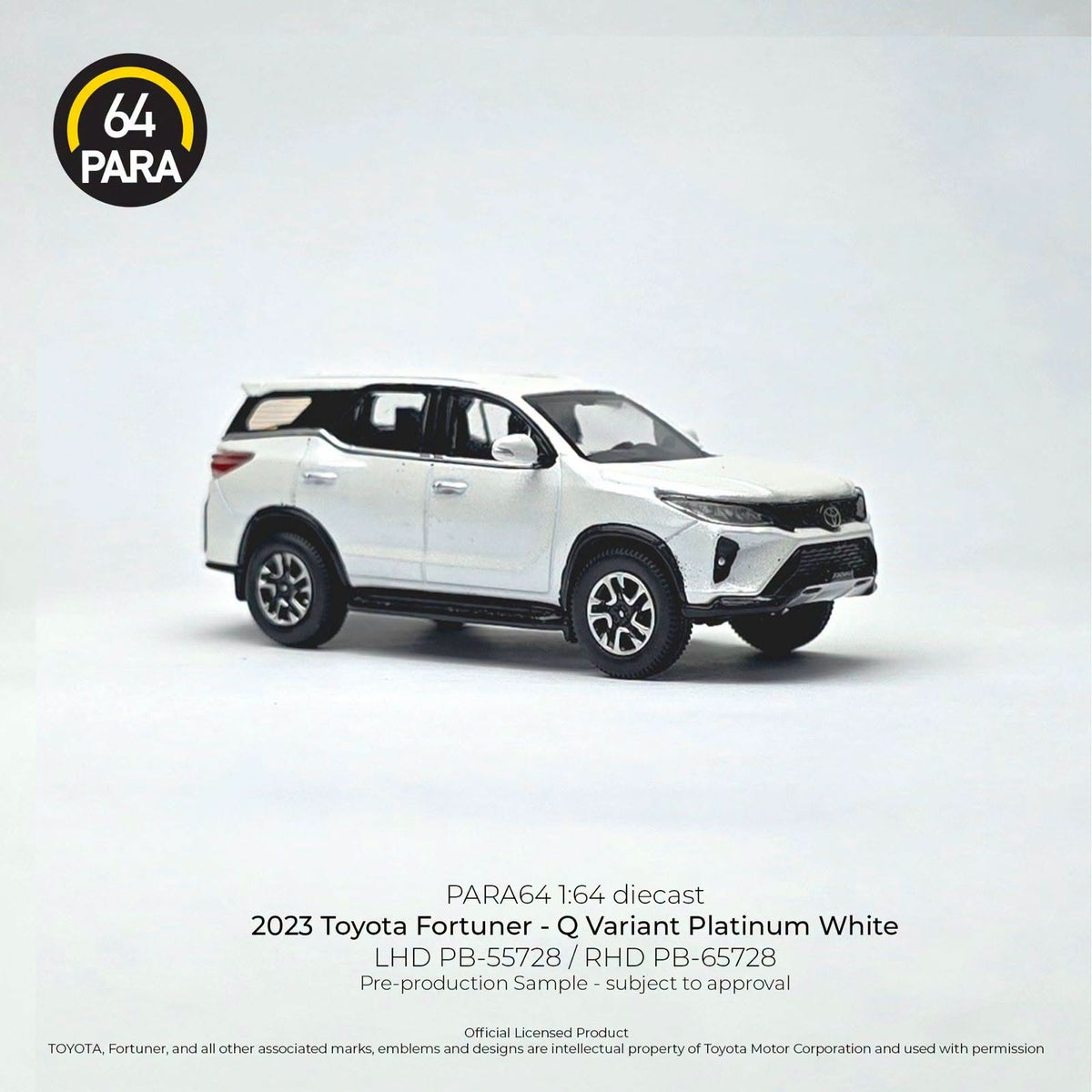 PARA64 1/64 2023 Toyota Fortuner - Q Variant Platinum White RHD PB65728 Diecast Scale Model