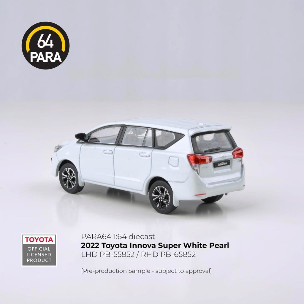 Para64 1/64 2022 Toyota Innova Super White Pearl LHD PB55852 Diecast Scale Model Car