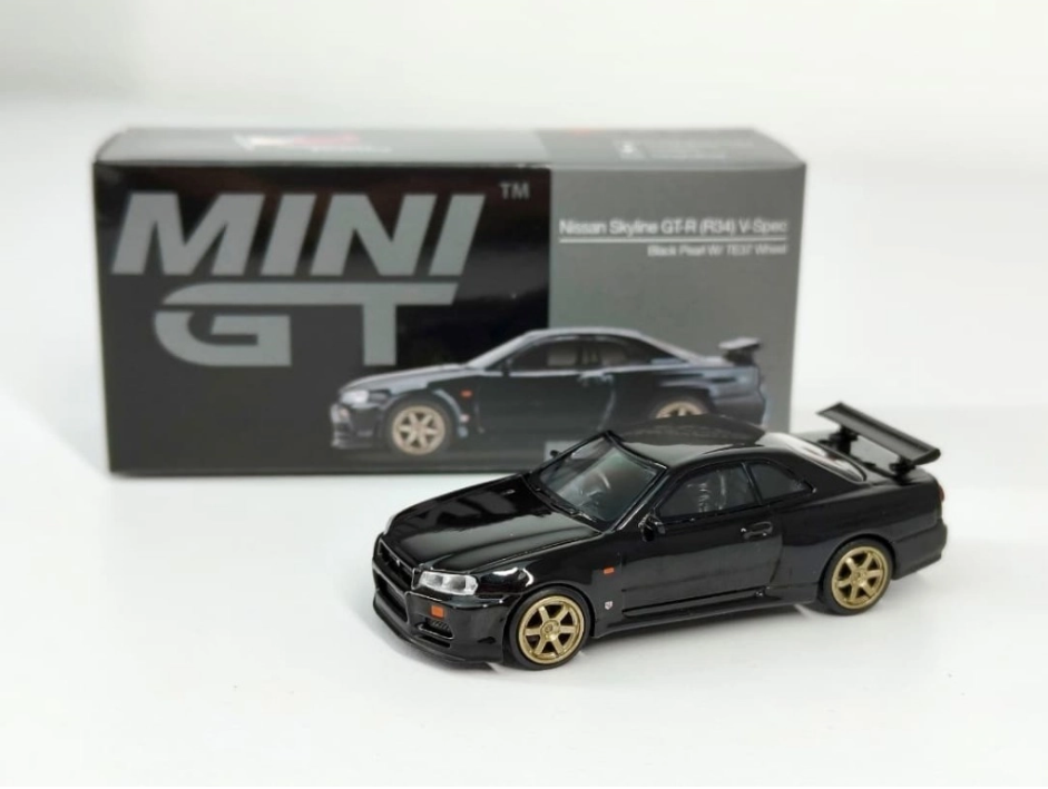 Mini GT 1/64 Nissan Skyline GT-R (R34) V-Spec Black Pearl w/ TE37 Wheel 2025 Philippines Exclusive MGT01126-R Diecast Scale Model