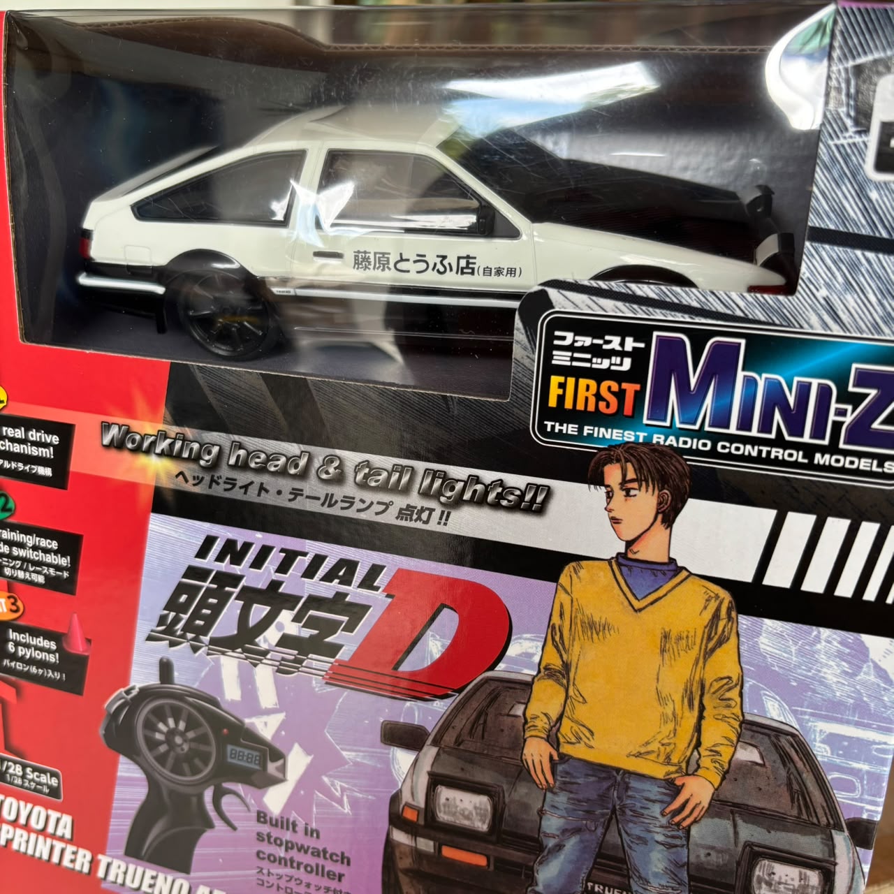 KYOSHO 1/28 First Mini-Z Initial D Toyota Sprinter Trueno AE86 w/ Carbon Hood White  KYS-66617A Remote Control Car