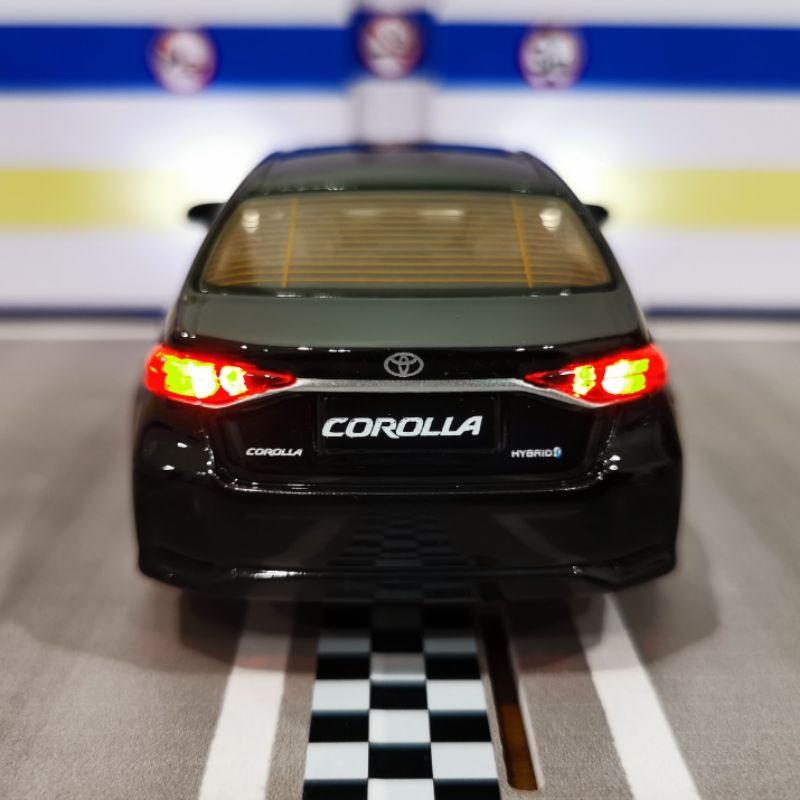 Loose Car 1:33 Toyota Corolla Hybrid Black BNY13303052553